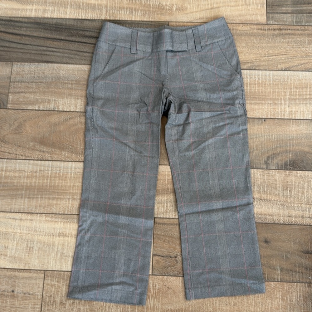 Small work pant capris. Light grey